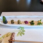 郷土料理ともん - 少し撮り忘れ。あまり聞かないのはシオデ、アケビの芽、アイコの辛子和え