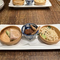 青菜 丸の内ブリックスクエア店 - 中国家庭的小菜三品
