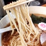 日吉 大勝軒 - 麺リフト