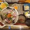 Shokusai Makoto - 海鮮ばらちらし御膳¥1800
                写真には写っていませんが黒豆茶も芳ばしくて美味しい