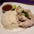 ASIAN TAWAN168 - 料理写真:ふっくらした鶏肉。美味しさは見た目でも伝わります。キュウリのカットがおしゃれです