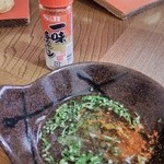 明石焼　ウタ - 途中で一味を加えてみました。