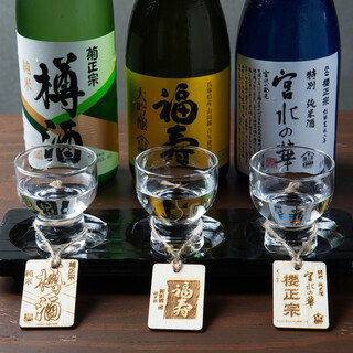 灘の地酒が約60種!!１杯250円～お気軽に♪３種飲み比べ有