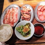 Jukusei Yakiniku Nikugen - 