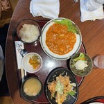 Sakichi - エビチリと唐揚げ定食