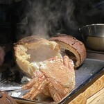 トレイス - かにパンの中から毛蟹登場