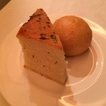 リストランテ・マッサ - フォカッチャとパン