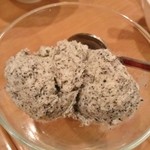 逸品坊 - 手作りの黒ゴマアイス