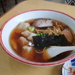 寿蘭 - ワンタンメン750yen