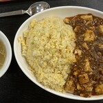 喜京屋 - 麻婆豆腐チャーハン 大盛 1,600円