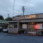 荒磯料理　海女小屋 - 雰囲気ある外観。