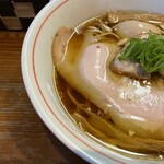 ラーメン屋 トイ・ボックス - 醤油ラーメン＋味付玉子