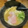 濃厚煮干しそば 麺匠 濱星 関内本店