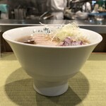 鴨to葱 - 鴨コンフィ麺（側面）