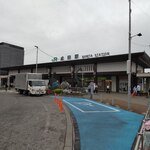 川豊 - 成田駅