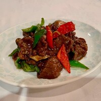 北京宮廷料理 涵梅舫 - 牛肉のオイスターソース炒め　とても柔らかいお肉とシャキシャキのピーマンが美味しかったです♪