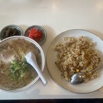 長浜ラーメン一龍亭 - 