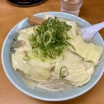 Baikouken - しお野菜ラーメン950円。野菜（キャベツ）たっぷり。