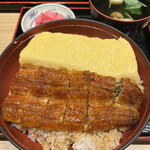 Sumiyaki Unagi No Uoi - 上うなたま丼３２００円。素晴らしいビジュアルです。同じ丼に乗せる効果は不明ですが、とても美味しかったです（╹◡╹）