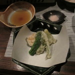 海華月 - 鱈白子と山菜の薄衣揚げ
