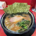 熊田家 - ラーメン＋トッピングのり
            麺かため・味うすめ・油少なめ