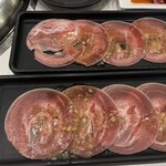 焼肉じゅうじゅうカルビ 新潟寺尾店 - じゅうじゅう塩タン、ネギ塩にんにく塩タン