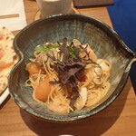 Irusoni - 魚介とトマトのフェデリーニ