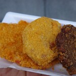 肉のたかはし - 料理写真:ハムカツ、コロッケ（カレー味）、のりじゃがコロッケ