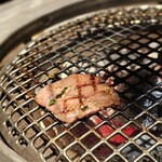 Koshitsu Yakiniku Yorozu - 