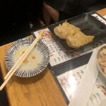 肉汁餃子と煮込みの酒場。しんちゃん 京橋 - 