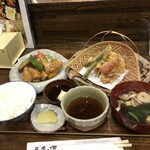 味亭花の家 - イカフライイカ天定食にしてもらいました
