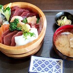 宅配弁当・食堂 たばご屋 - お汁はあら汁でした!