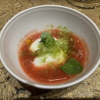 神戸牛炉窯焼ステーキ 雪月風花 北野坂 - 前菜① 苺とモッツァレラチーズのカプレーゼ