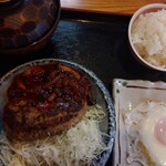 豚汁処 錦えびすっち 堺繁笑店 - ハンバーグ定食