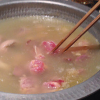 博多華味鳥 梅田ヒルトンプラザ店 - 鳥鍋