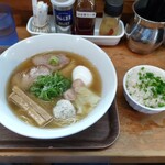 旬采 新舟 - 鯛出汁らーめん～鯛飯付き～ 1,300円、煮玉子 100円 ♪