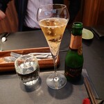 ベルエキップ - ◯ピエールゼロ　ブラン・ド・ブラン
            ■ホームページの説明
            南仏産シャルドネとシャルドネのブドウジュースをブレンドしたスパークリングワインテイスト飲料
            
            さっぱとした甘みと果実感で爽やかさもあり美味しい