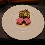 ベルエキップ - ▷肉メイン
      ◯子羊のロティ　マスタードのソース
      芯の柔らかな部分をくり抜いている
      と、前の説明でお聞きした様な記憶がある