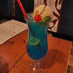 日本酒・米屋 蔵バル - 獺祭クリームソーダ(ブルーハワイ)