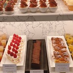 ザ・テラス - 上段：バナナティラミス