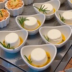 ザ・テラス - クレームアンジュ パイナップルコンポート添え