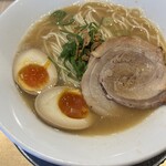 麺屋 音 別邸 - 玉子海老ラーメン 香りがすごい