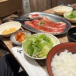 Yakiniku Hiroshouten - 