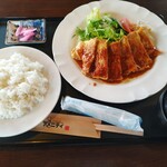 Kafeteriaamenithi - 日替わりランチ　豚肉のピカタ定食