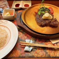 ステーキハウス キッチンリボン - 