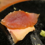 鳥茂 - フォアグラの醤油・日本酒・味醂漬け、牛肉と奈良漬けと合わせて4