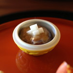 招福樓 - なまこ の 海鼠腸がけ　蕗の薹の香合の器で