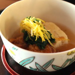 招福樓 - 炊き合せ　（蛤の治部煮、湯葉、菊菜(春菊)、柚子）