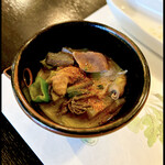 郷土料理ともん - 山菜もつ煮　山ウドの香りが強め　煮しまり加減、煮すぎてない絶妙なタイミングのもつ煮でした　byまみこまみこ