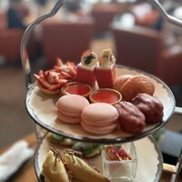 ザ タヴァン グリル＆ラウンジ - 